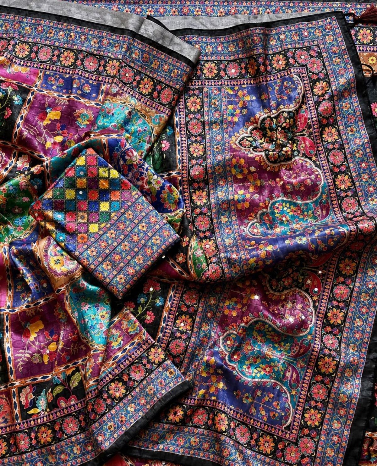 Soft Georgette Colorful Threads Work Saree (Coloring)