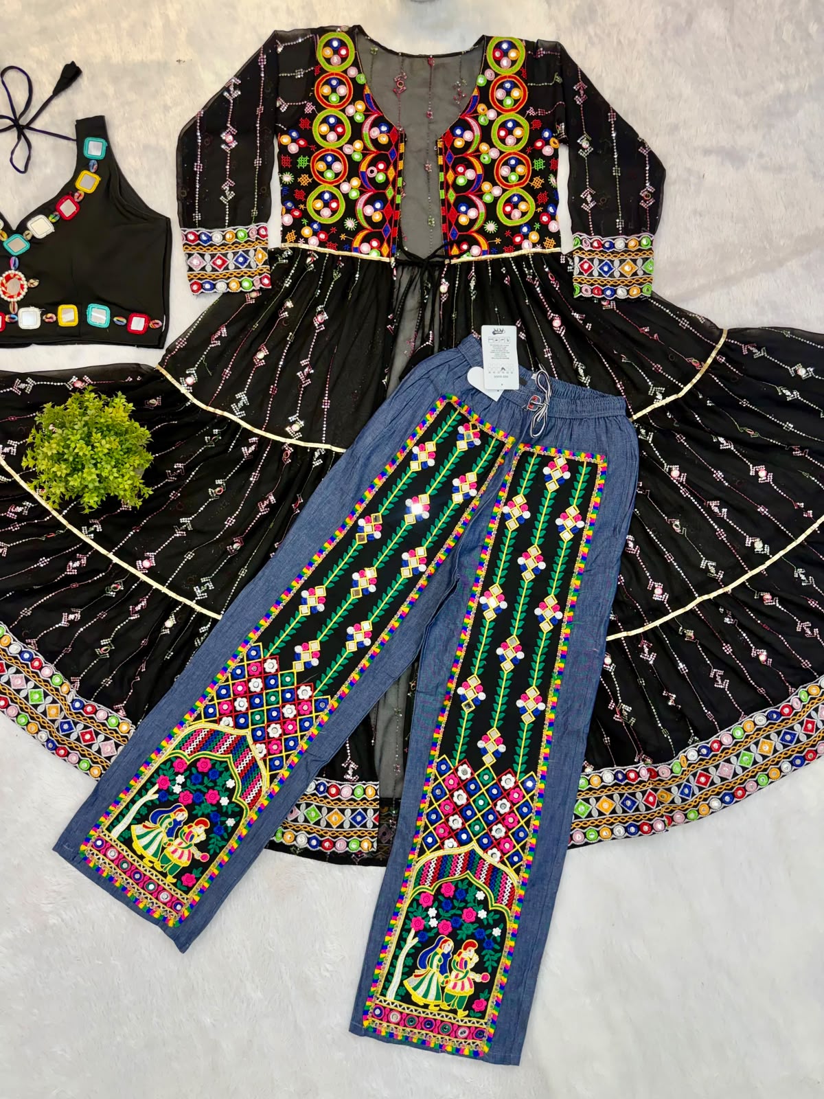 Navratri Lehenga Choli (Loomeera)