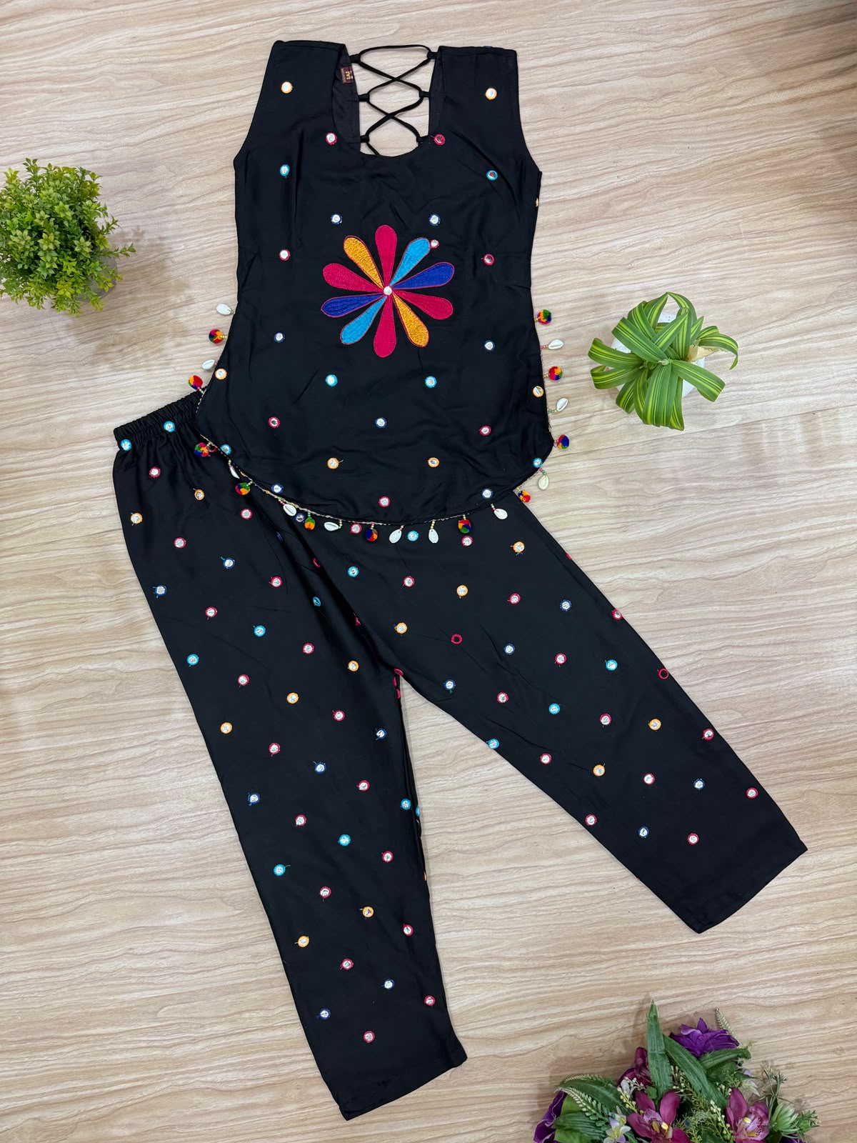 Rang Sundar Rayon Top & Pent Set