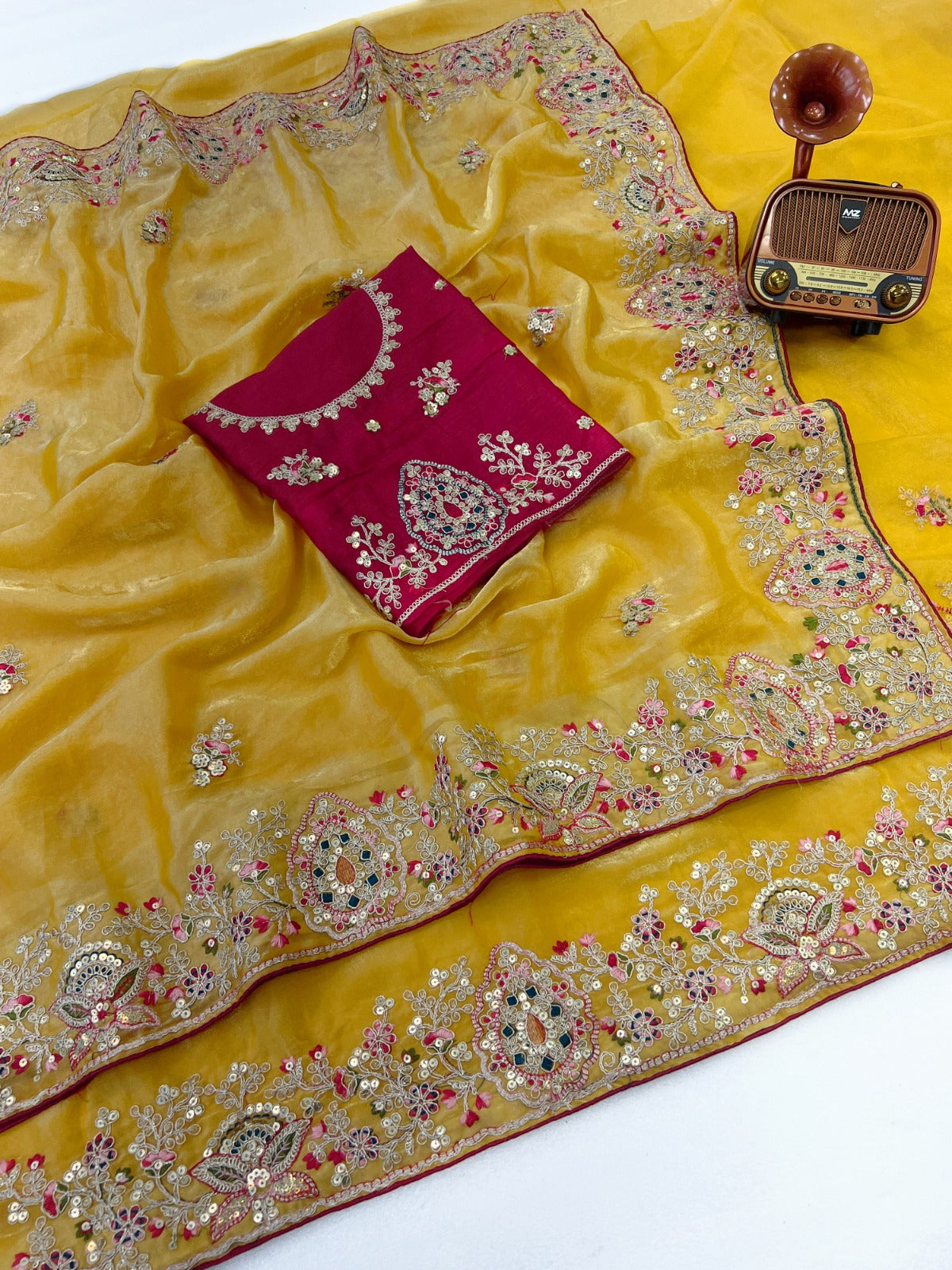 Fabric Soft Fandy Sattin Silk Fabric With Multi Thread Embroidery Coding Sequence With Dori Paiping