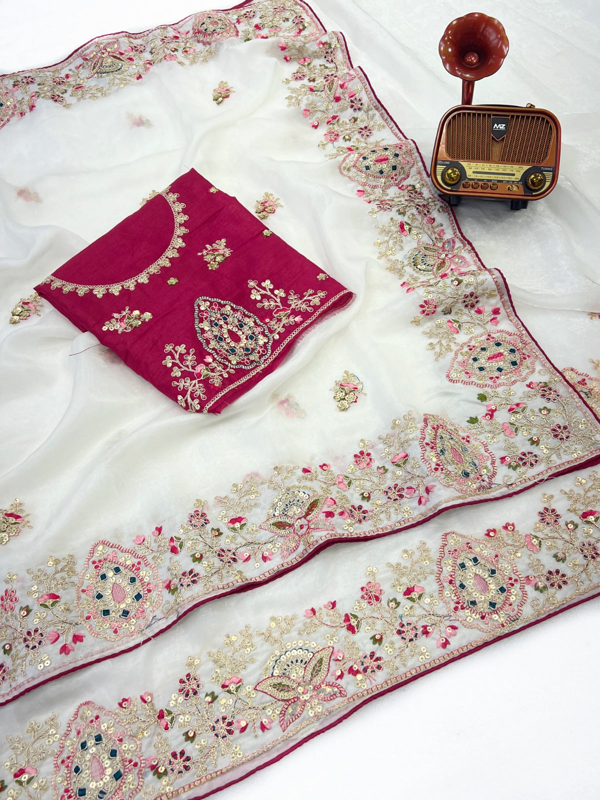 Fabric Soft Fandy Sattin Silk Fabric With Multi Thread Embroidery Coding Sequence With Dori Paiping