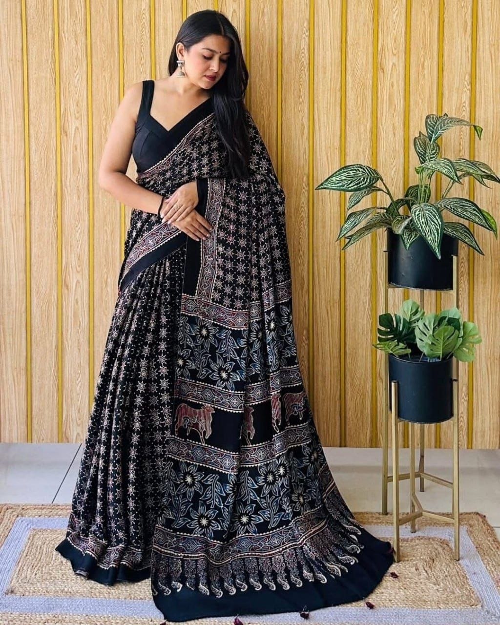Model Silk digital print (Without tassels-phumka)