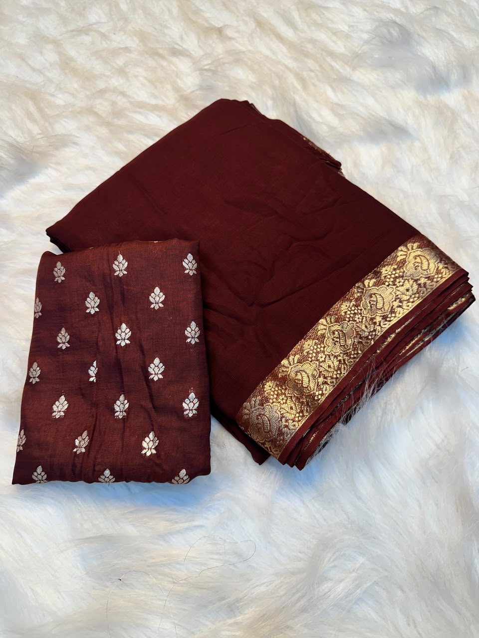 Viscose Chinon Weaving Pattern Saree