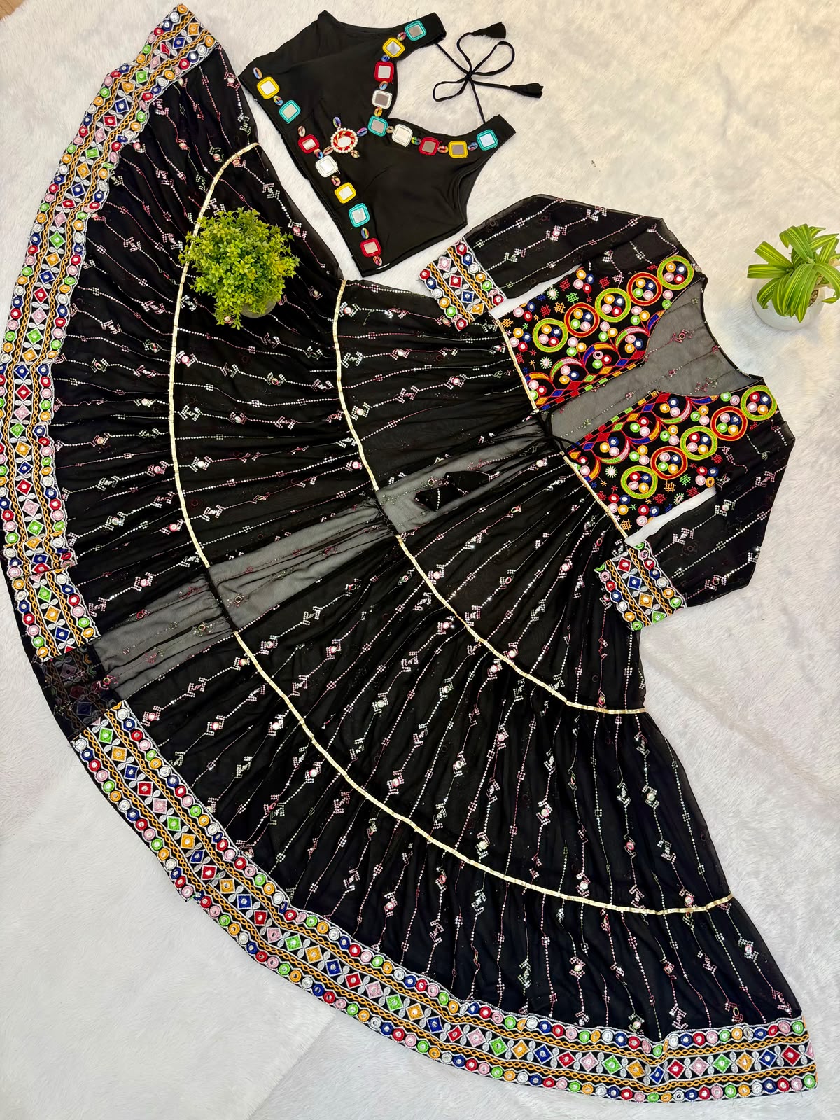 Navratri Lehenga Choli (Loomeera)