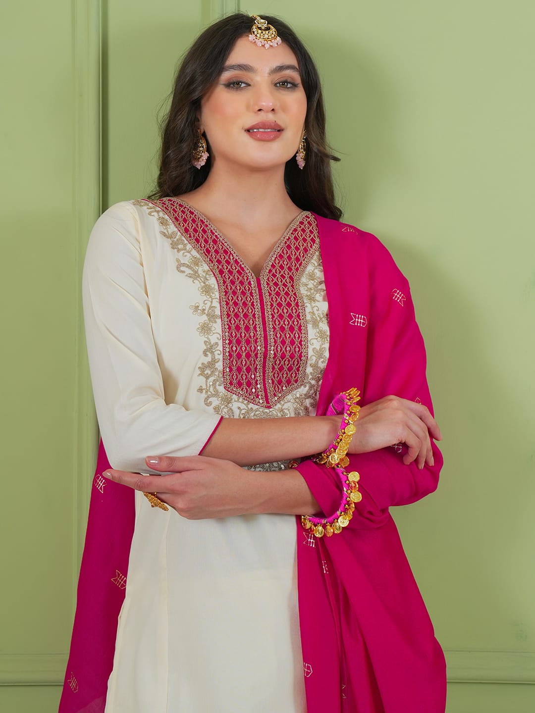 WOMEN'S HEAVY SIMER GOLD SILK KURTI, PANT & DUPPATA SET'S*