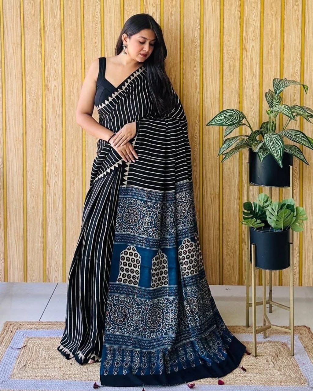 Model Silk digital print  (Without tassels-phumka)