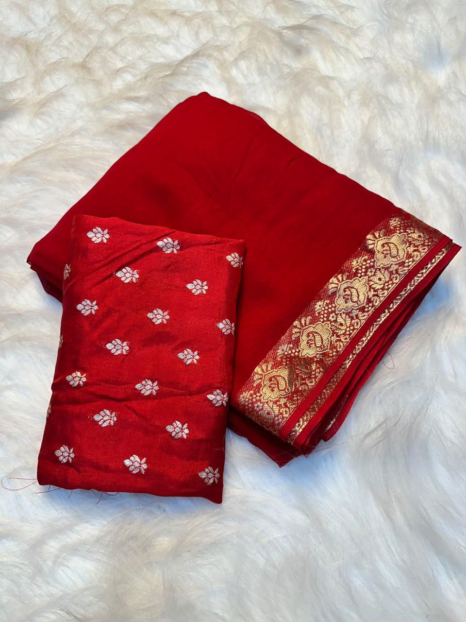 Viscose Chinon Weaving Pattern Saree