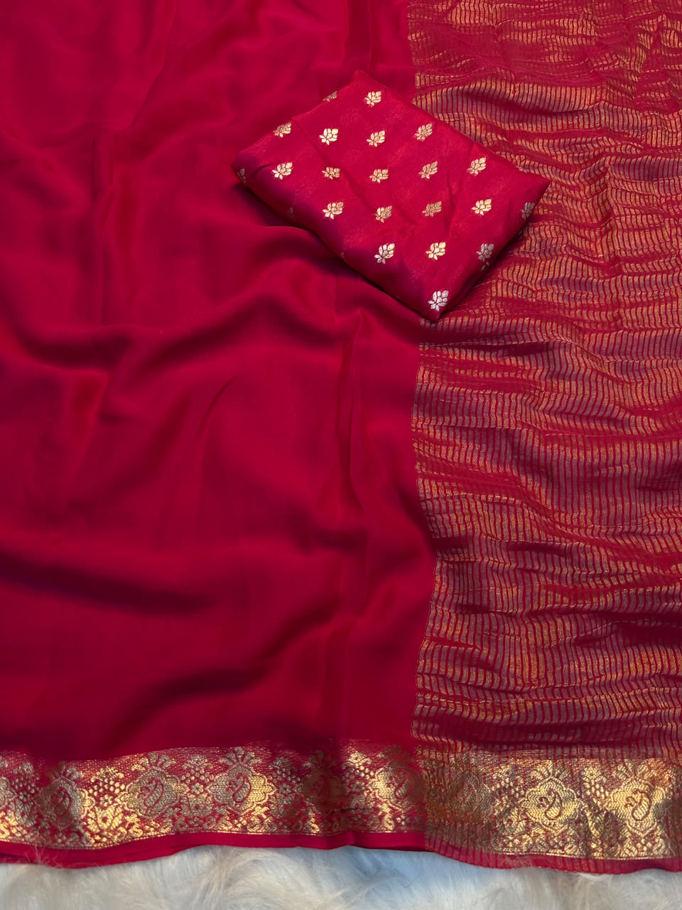 Viscose Chinon Weaving Pattern Saree