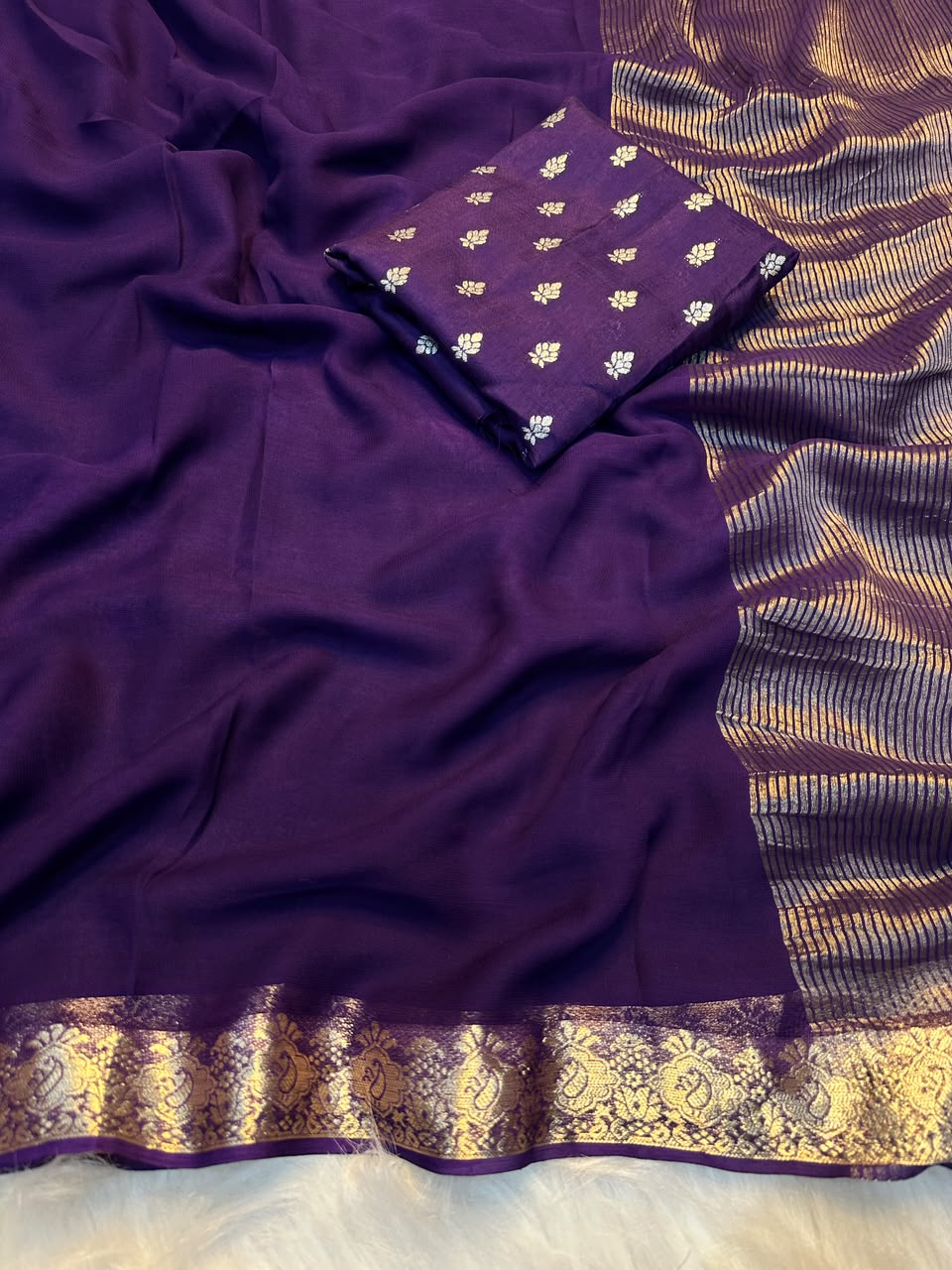Viscose Chinon Weaving Pattern Saree